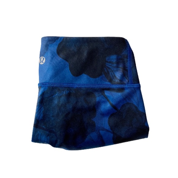 Lululemon Luxtreme Wunder Under Leggings Crops 2 - Picture 16 of 16